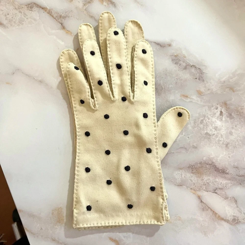 Vintage polka dot gloves, Elvette by Dawnelle